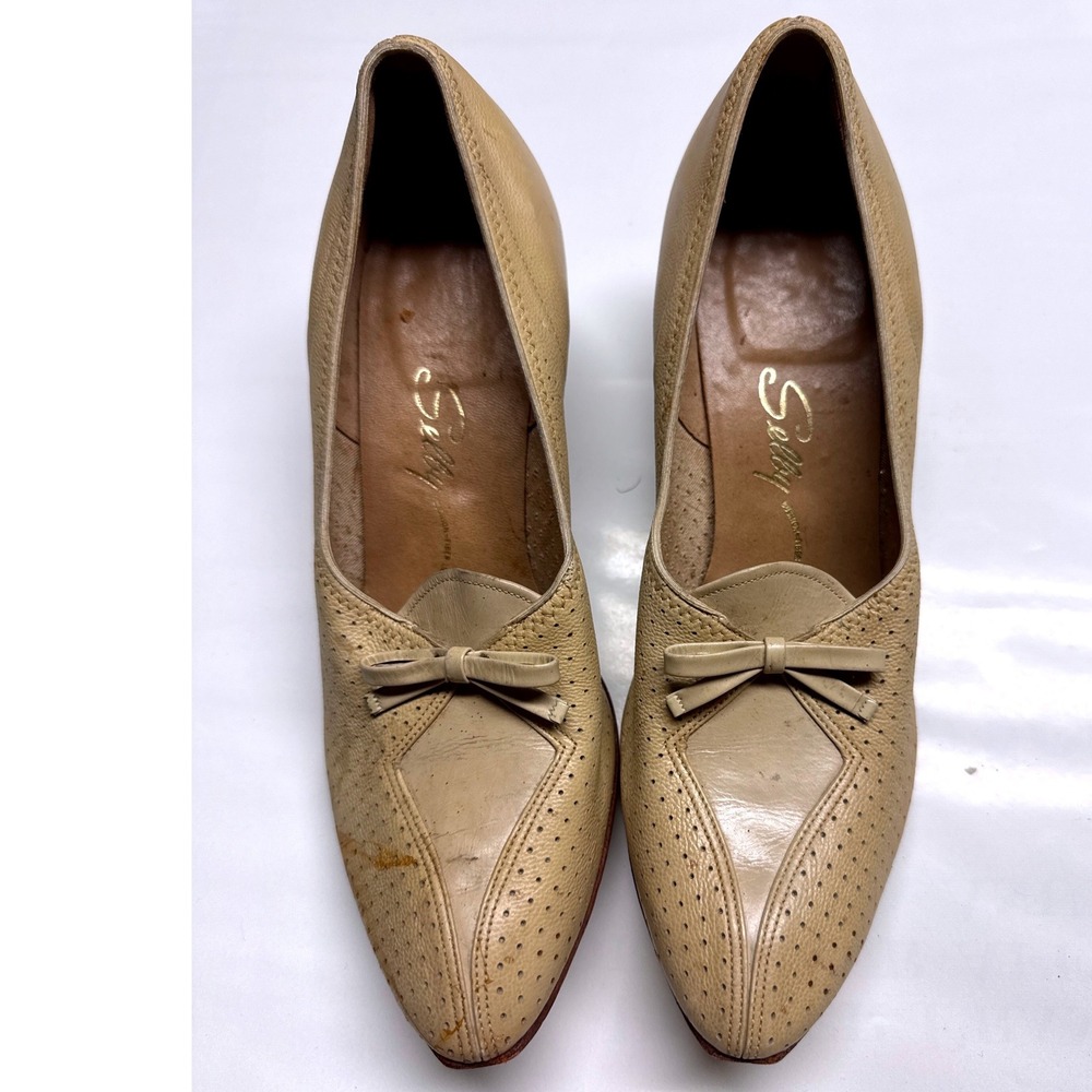 Selby Pumps Women 7.5 Tan Fair Vintage Pebble Leather Bow Kitten Heel Retro
